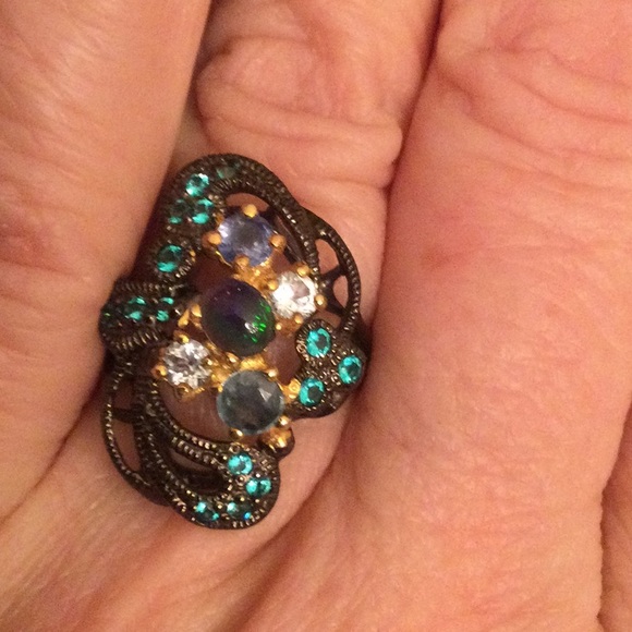 Genuine Black Opal Ring With Sapphires - Picture 11 of 11